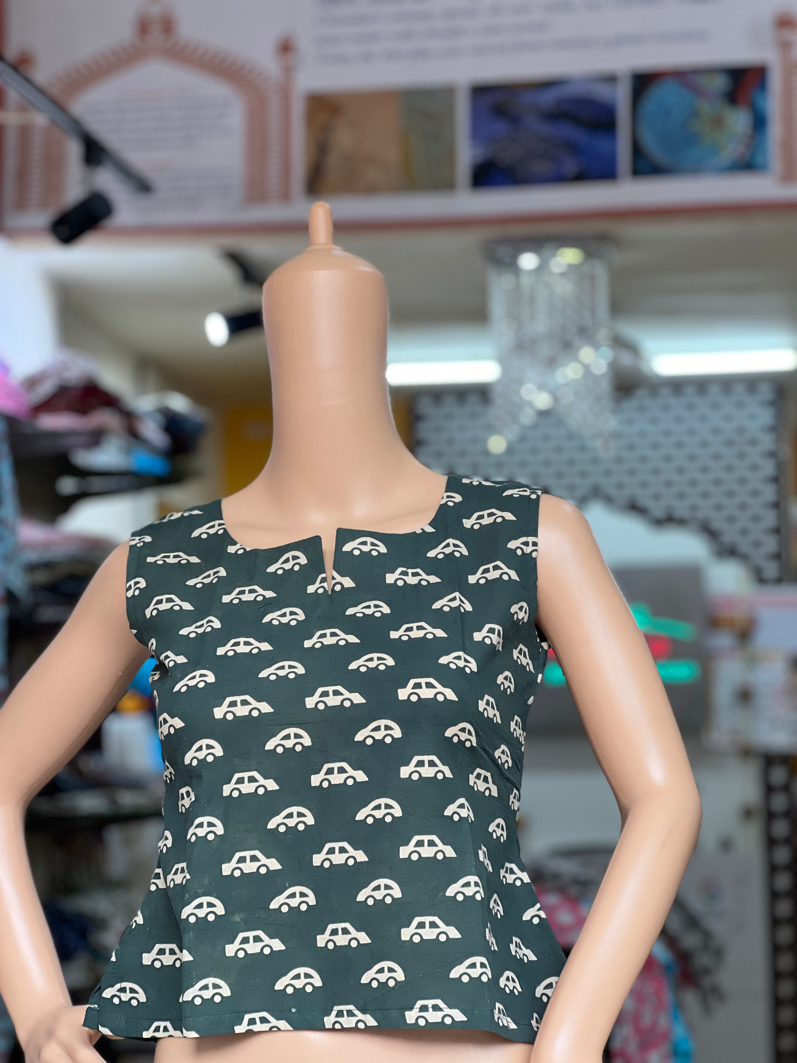 Car Print Sleeveless Short Kurti