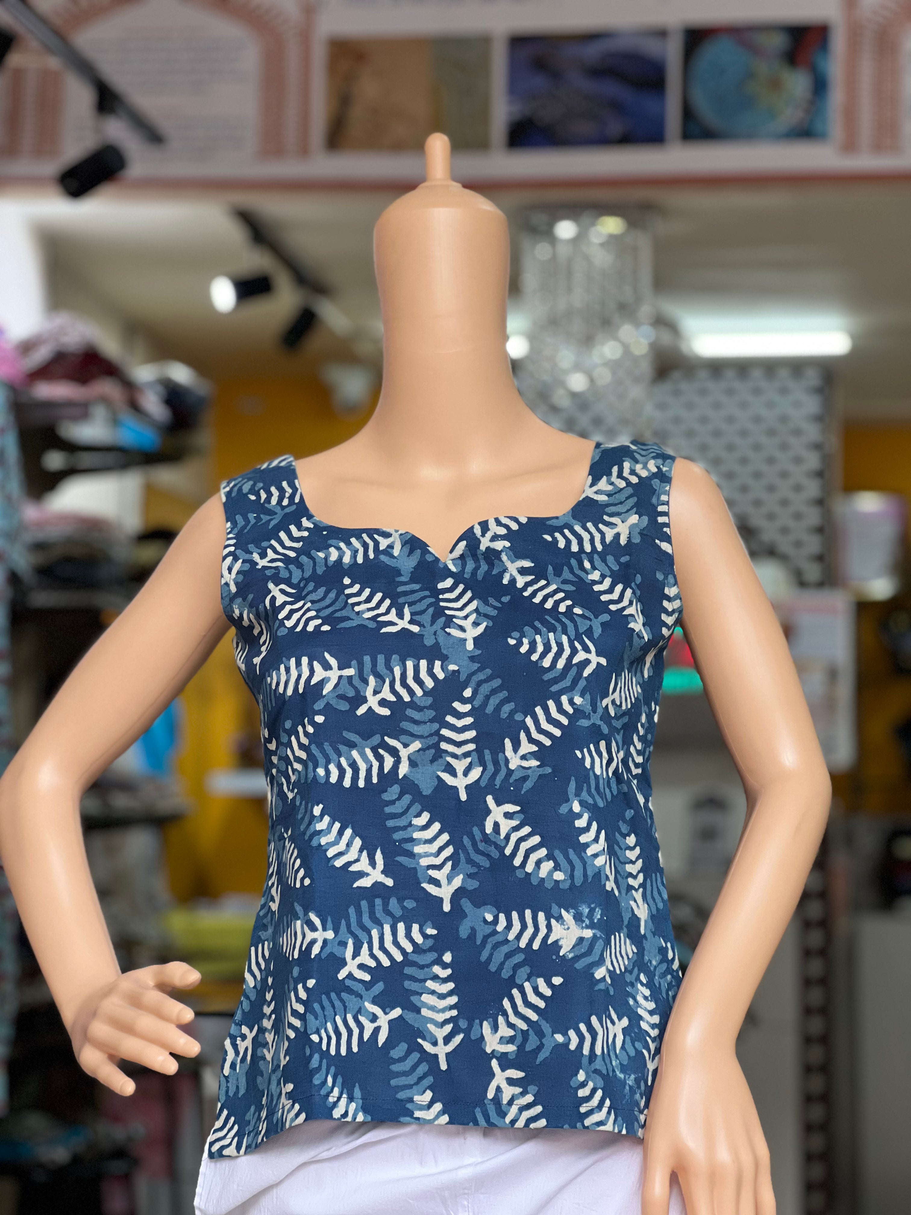 Printed Sleeveless Short Kurti