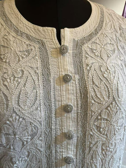 Noor-e-Nazaakat | White Muslin Chikankari Elegance