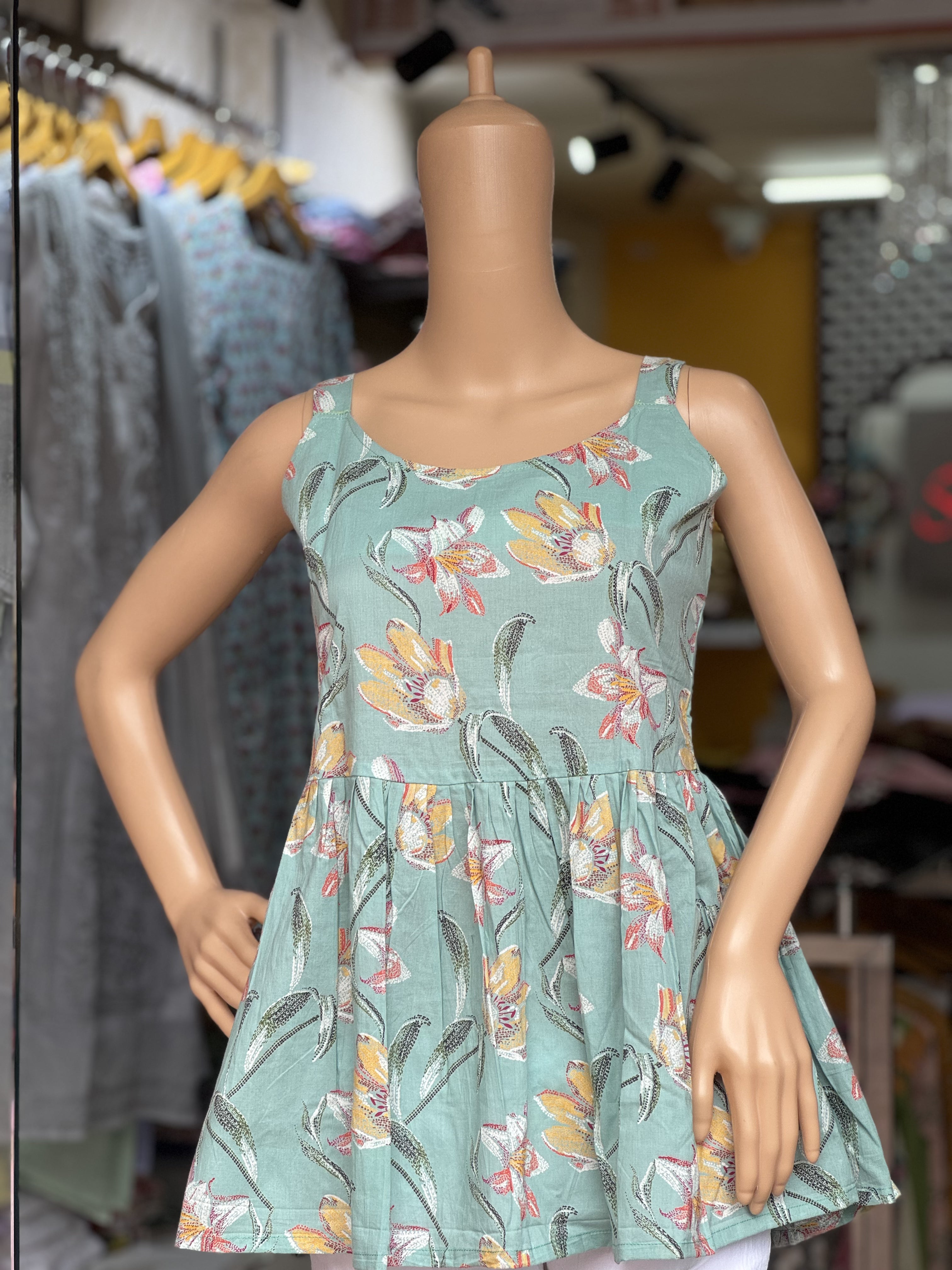 Red-Brown Sleeveless Boat Neck Cotton Kurti