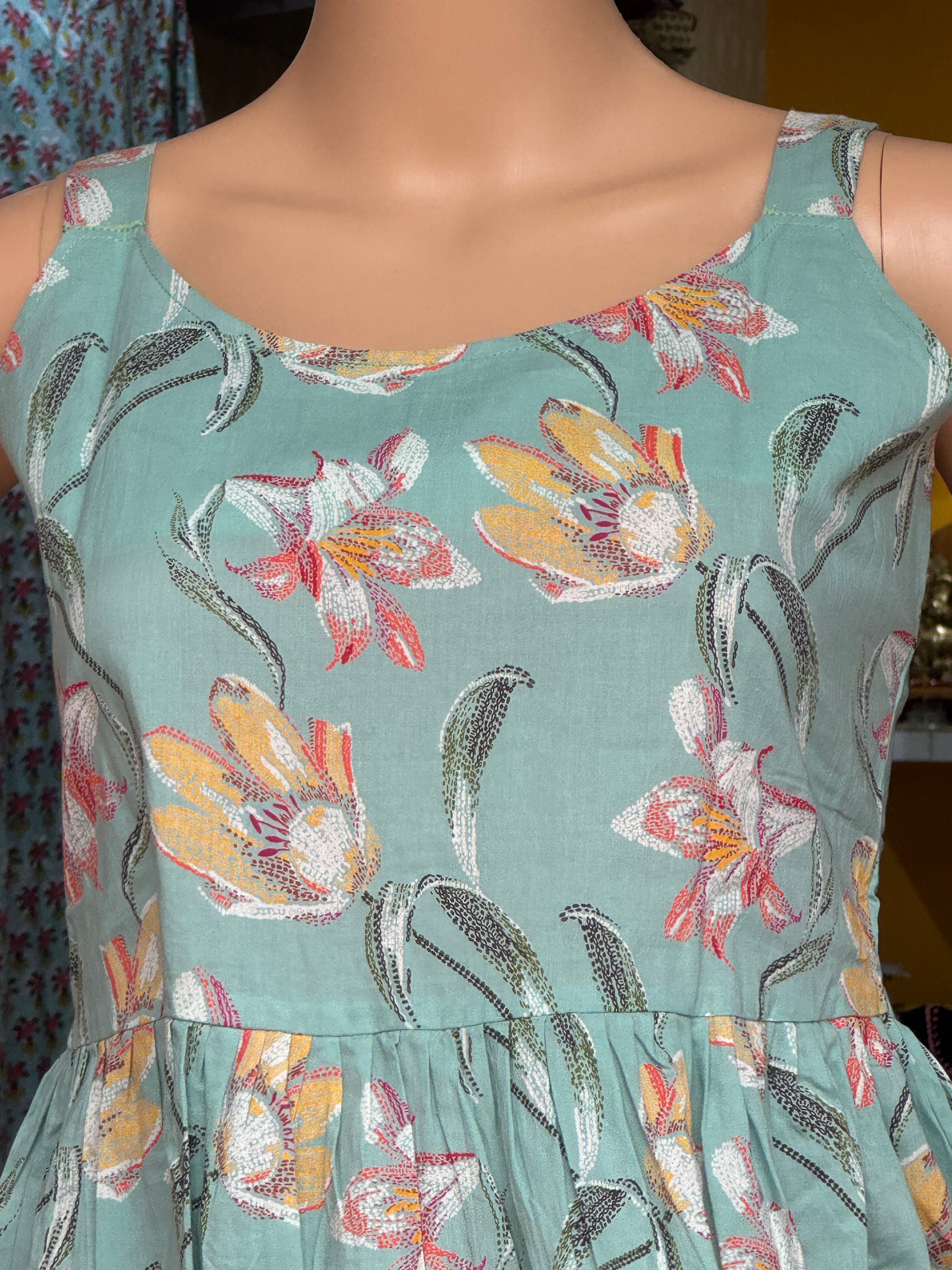 Red-Brown Sleeveless Boat Neck Cotton Kurti