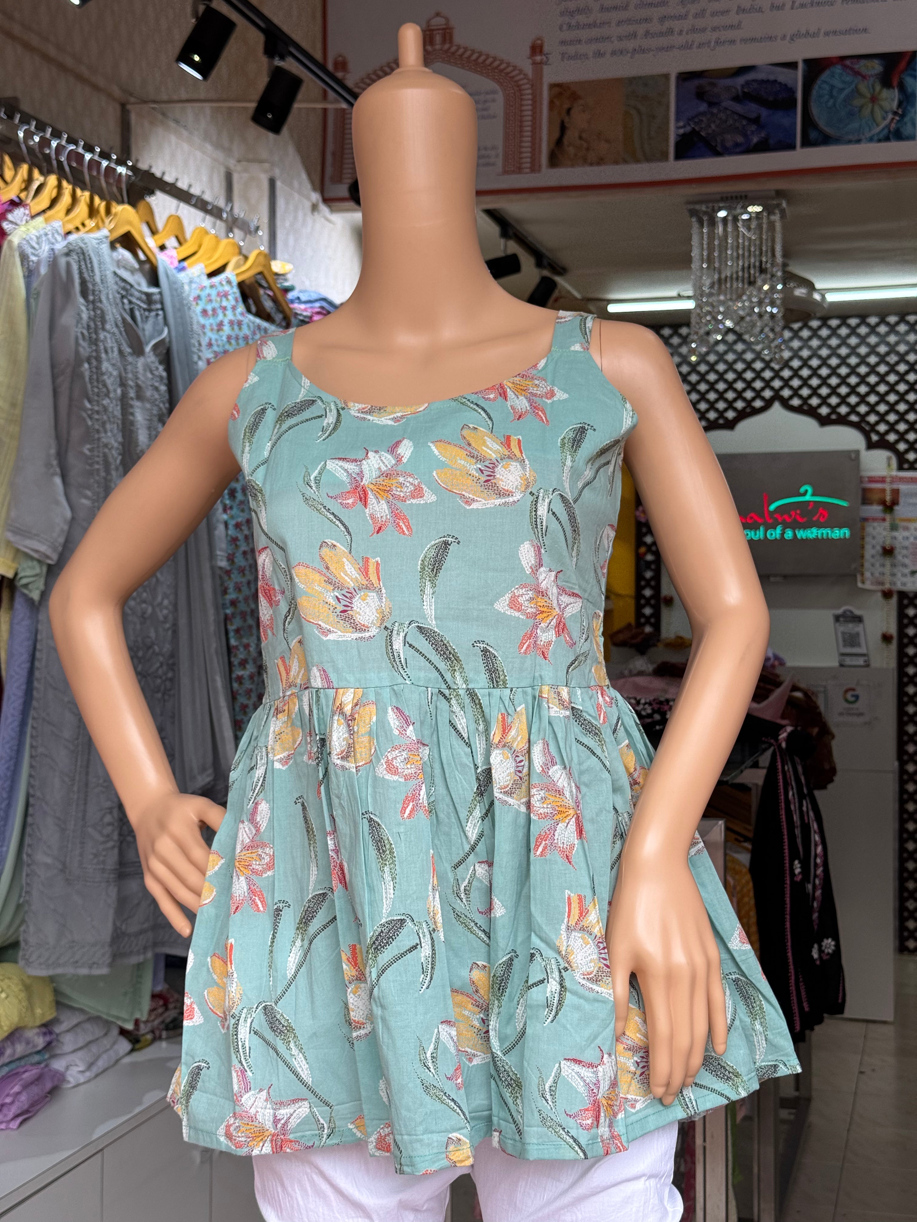 Red-Brown Sleeveless Boat Neck Cotton Kurti