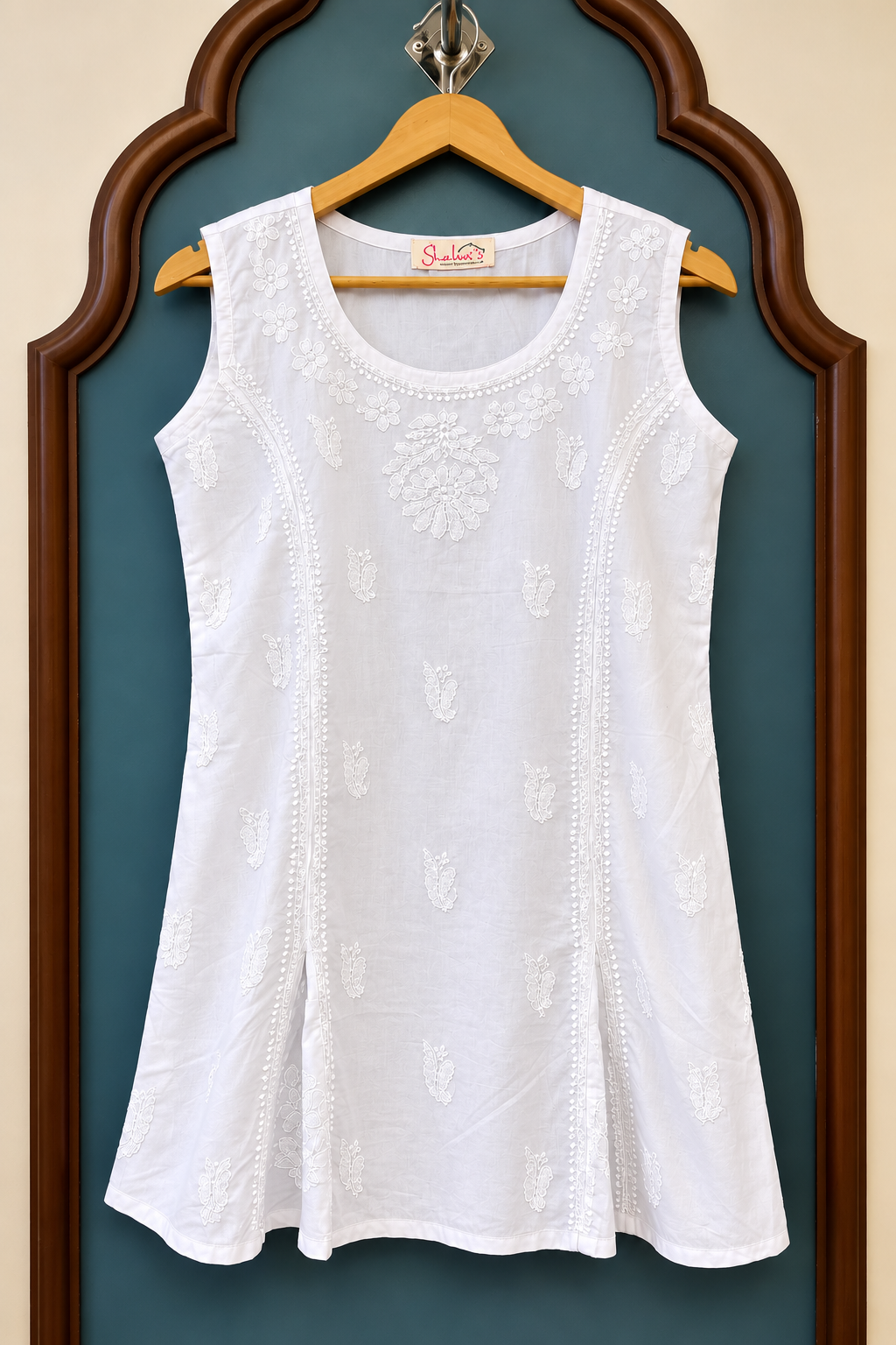 Pure Cotton Sleeveless Short Kurti with Bakhiya Chikankari