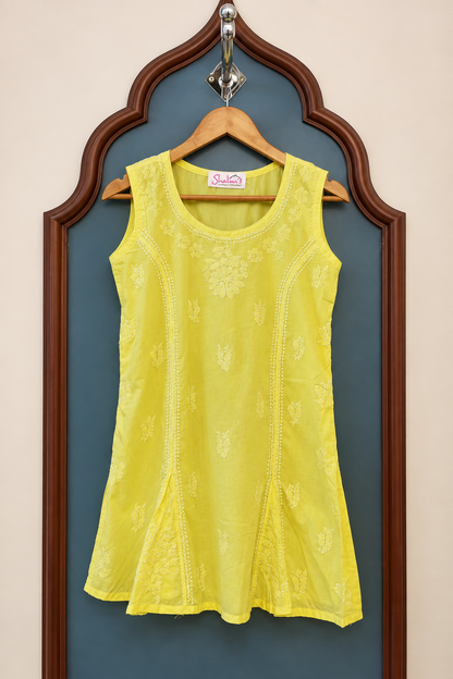 Pure Cotton Sleeveless Short Kurti with Bakhiya Chikankari
