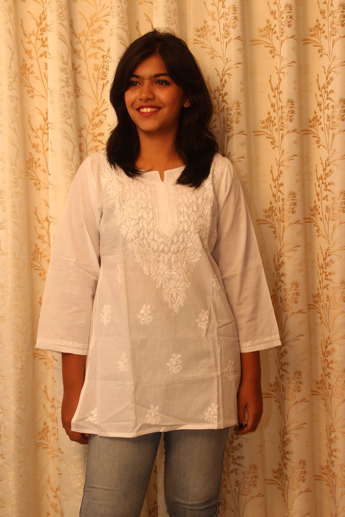 Shyamal Chikan Hand Embroidered White Cotton Lucknowi Chikankari Short